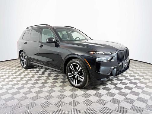 Black Sapphire 2024 BMW X7 xDrive40i