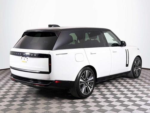 2024 Land Rover Range Rover P400 SE