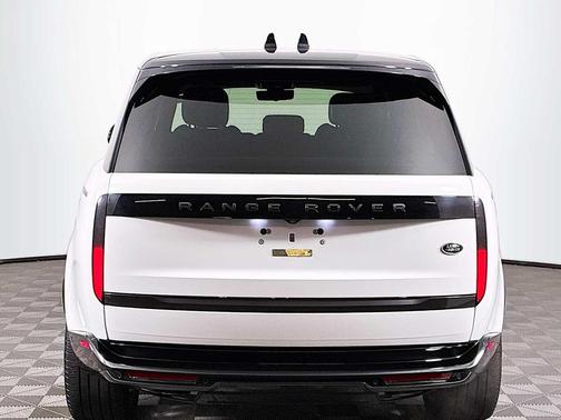 2023 Land Rover Range Rover P530 SE