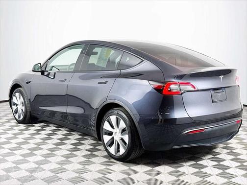 2024 Tesla Model Y RWD