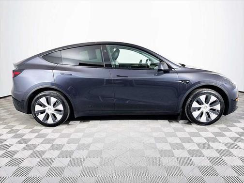 2024 Tesla Model Y RWD