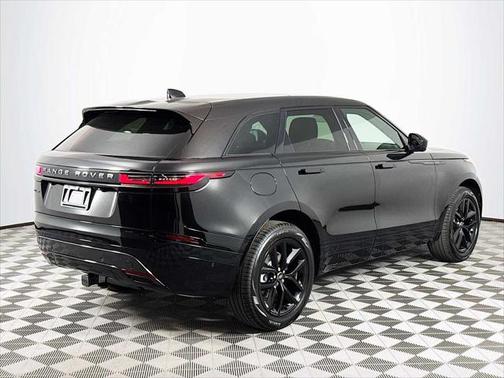 2026 Land Rover Range Rover Velar P250 SE R-Dynamic