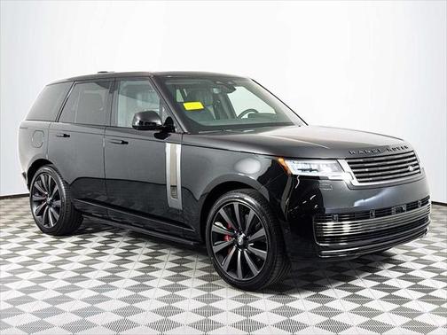 2025 Land Rover Range Rover P615 SV