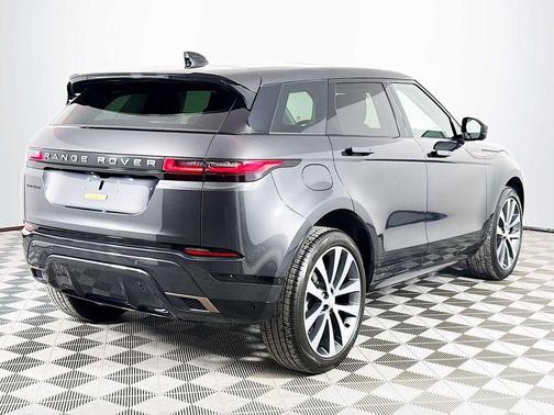 Carpathian Grey Premium Metallic 2025 Land Rover Range Rover Evoque Dynamic SE