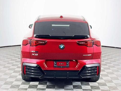 2025 BMW X2 xDrive28i