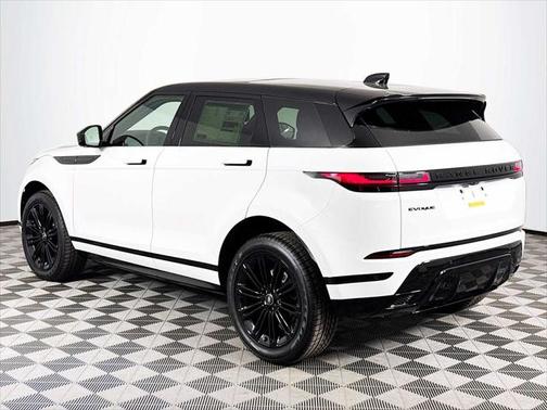 2026 Land Rover Range Rover Evoque Dynamic SE