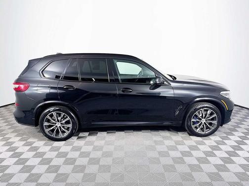 2023 BMW X5 M50i