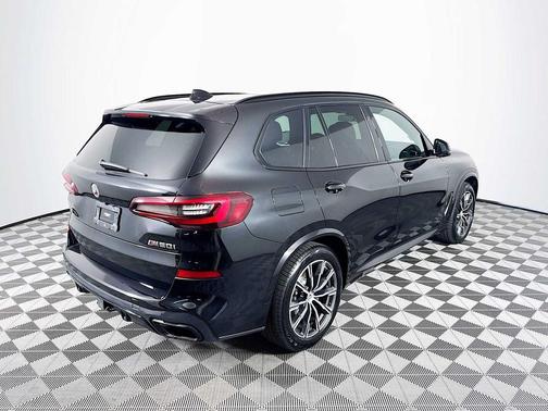 2023 BMW X5 M50i