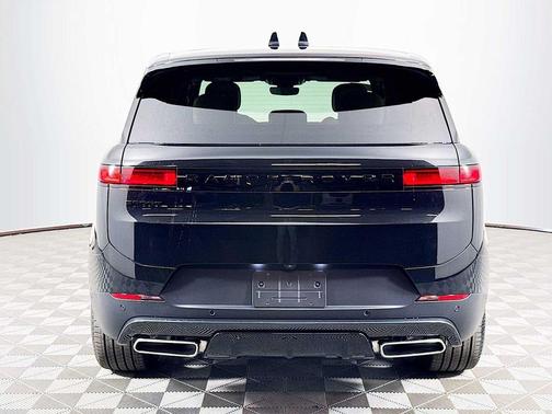 Santorini Black 2026 Land Rover Range Rover Sport SE