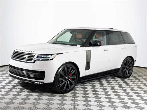 2025 Land Rover Range Rover P615 SV