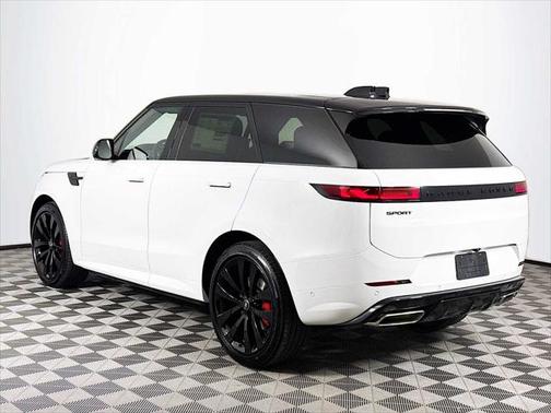 2025 Land Rover Range Rover Sport SE