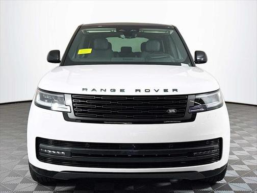 2025 Land Rover Range Rover P400 SE