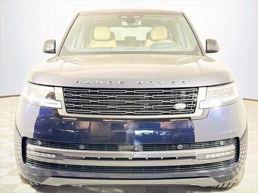 2025 Land Rover Range Rover P530 SE