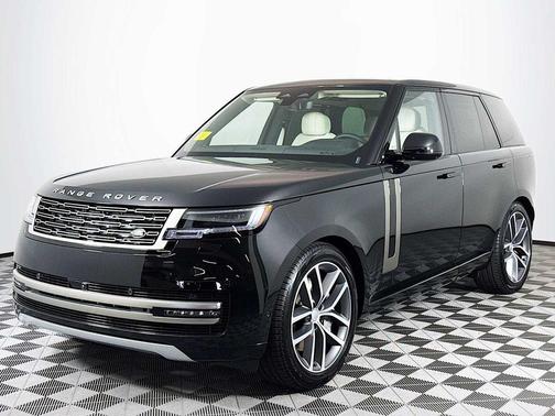 2025 Land Rover Range Rover P530 SE