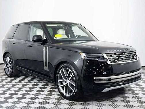 2025 Land Rover Range Rover P530 SE