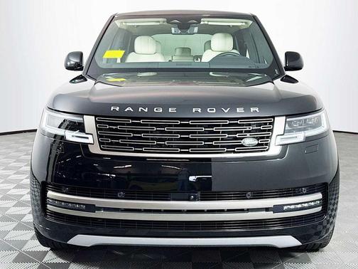 2025 Land Rover Range Rover P530 SE