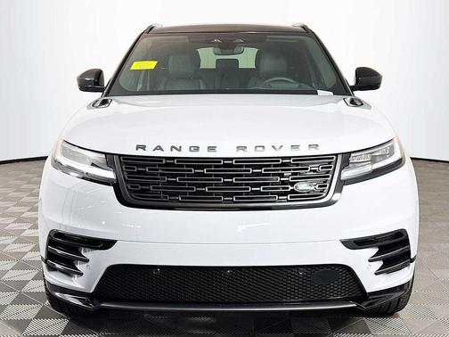 2026 Land Rover Range Rover Velar P250 SE R-Dynamic