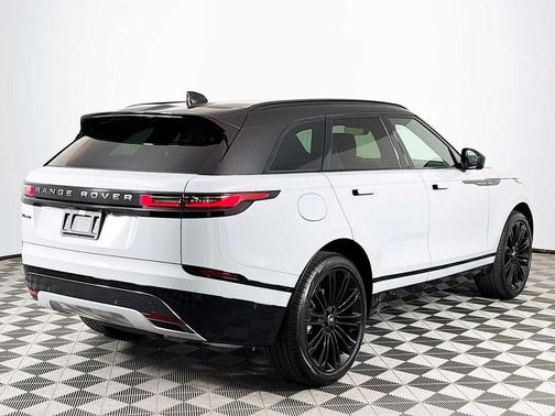 2026 Land Rover Range Rover Velar P250 SE R-Dynamic