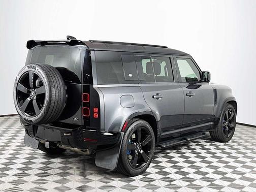 2022 Land Rover Defender 110 X-Dynamic HSE