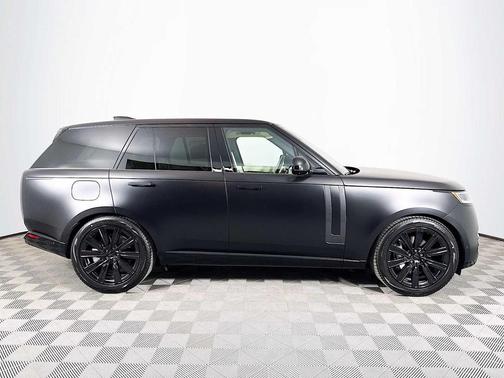 Obsidian Black Satin 2026 Land Rover Range Rover P400 SE