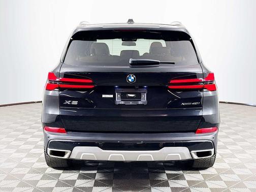 Black Sapphire 2024 BMW X5 xDrive40i