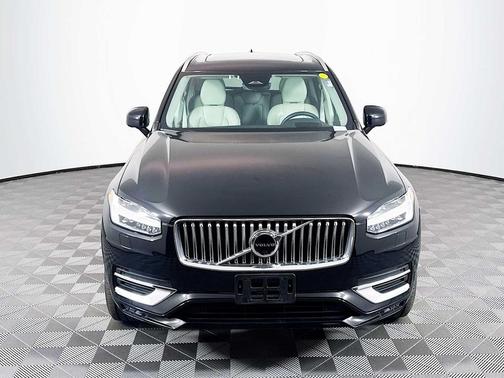 2023 Volvo XC90 B6 Ultimate 7-Seater