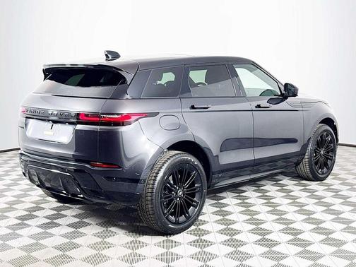 2026 Land Rover Range Rover Evoque Dynamic SE