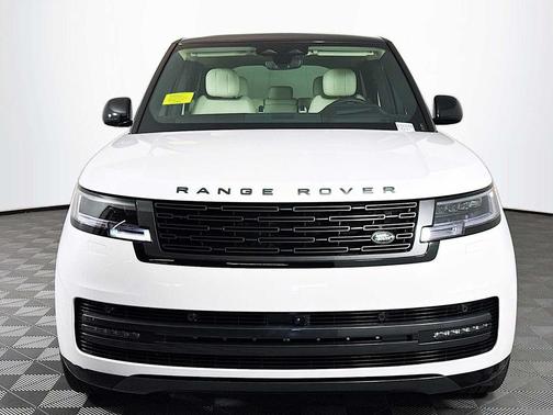 2025 Land Rover Range Rover P400 SE