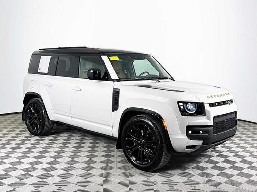 2026 Land Rover Defender P635 OCTA