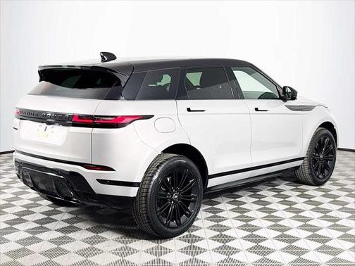 2026 Land Rover Range Rover Evoque Dynamic SE