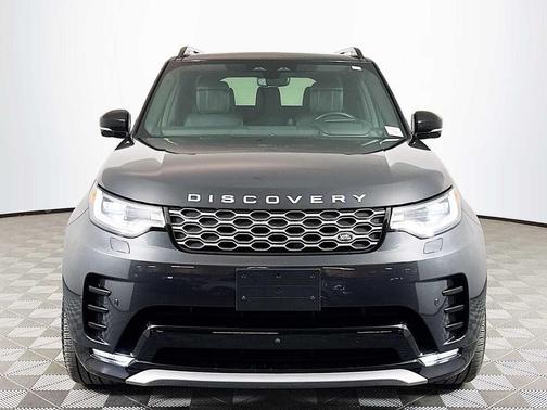 2024 Land Rover Discovery P360 Metropolitan Edition