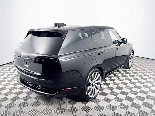 2025 Land Rover Range Rover P530 Autobiography