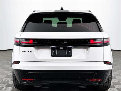 2026 Land Rover Range Rover Velar P400 Dynamic SE