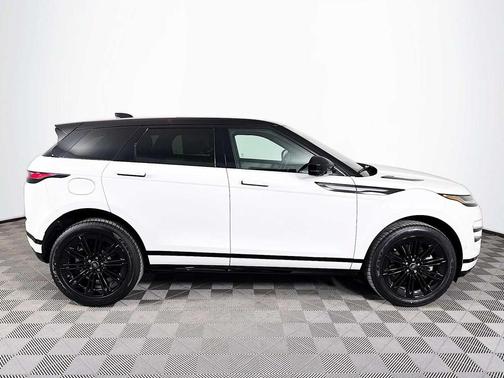 2026 Land Rover Range Rover Evoque Dynamic SE