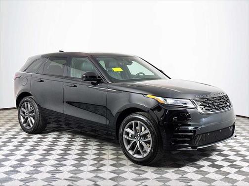 2026 Land Rover Range Rover Velar Dynamic SE