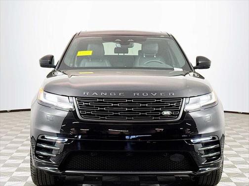 2026 Land Rover Range Rover Velar Dynamic SE