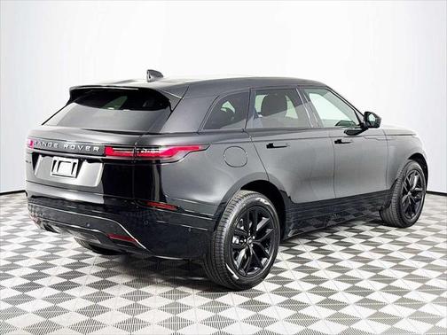 2026 Land Rover Range Rover Velar P250 SE R-Dynamic