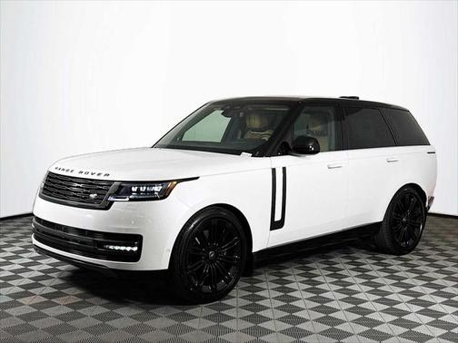 2025 Land Rover Range Rover P530 SE