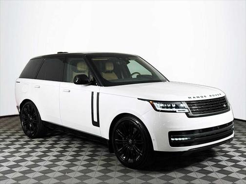 2025 Land Rover Range Rover P530 SE