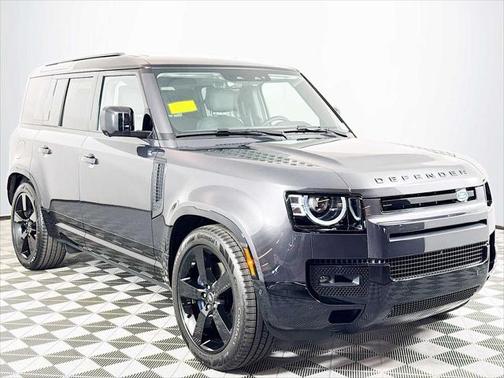 2025 Land Rover Defender 110 P400 X-Dynamic SE