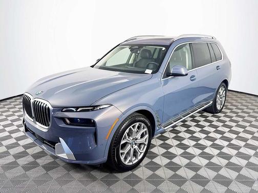 2025 BMW X7 xDrive40i