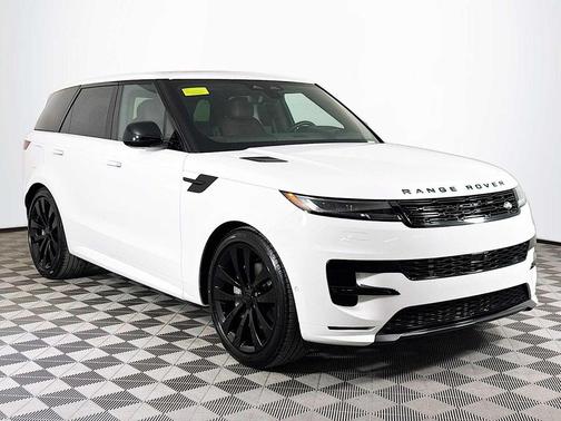 2026 Land Rover Range Rover Sport SE