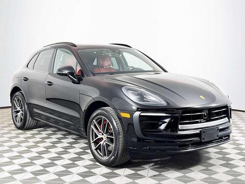 Black 2024 Porsche Macan Macan