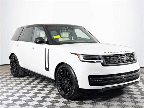 2025 Land Rover Range Rover P530 SE