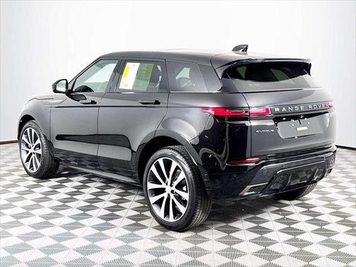2025 Land Rover Range Rover Evoque Dynamic SE