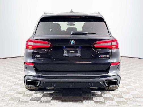 2021 BMW X5 M50i