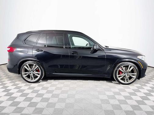 2021 BMW X5 M50i