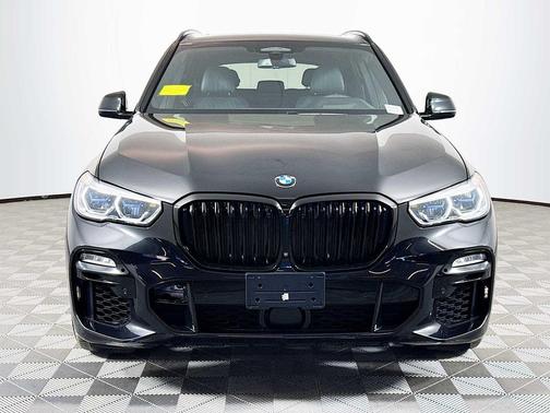 2021 BMW X5 M50i