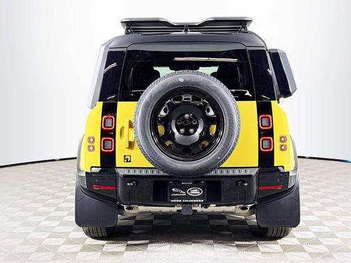 Deep Sandglow Yellow Metallic 2026 Land Rover Defender P400 Trophy Edition Deep Sandglow