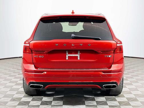 2019 Volvo XC60 T5 R-Design